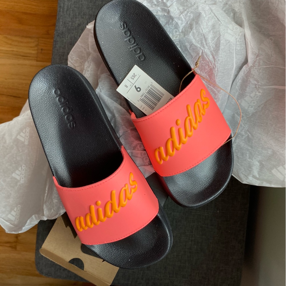 ADIDAS Adilette